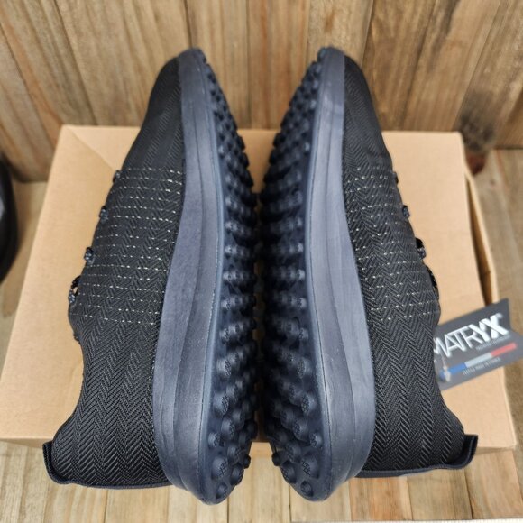 Nobull Matryx Womens size 9.5/Mens size 8 Black Spikeless Golf Shoes - Picture 7 of 11
